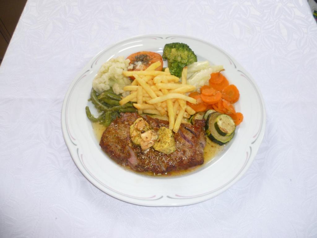 غوتنغن Hotel Speiserestaurant Bahnhof المظهر الخارجي الصورة